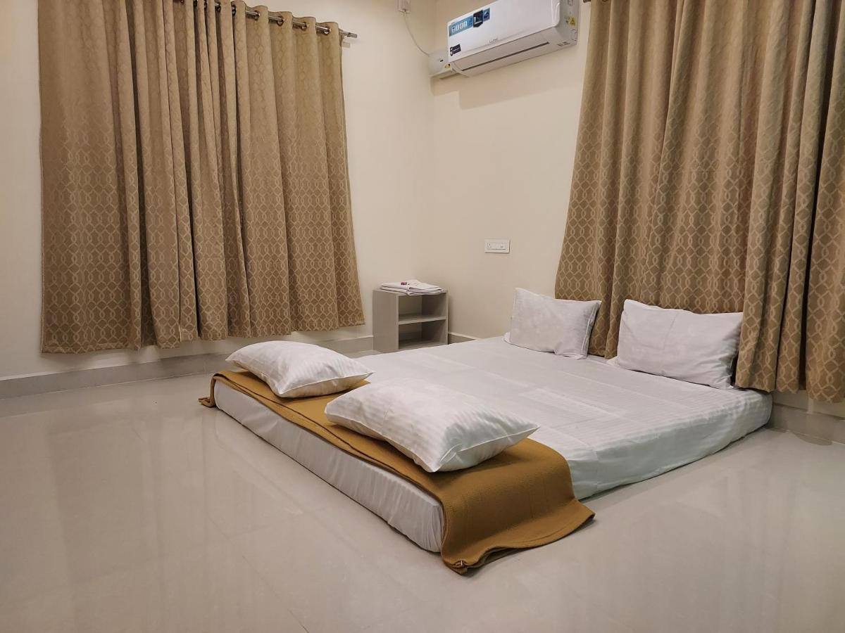 Srirangam Service Apartment Tiruchirappalli Zewnętrze zdjęcie