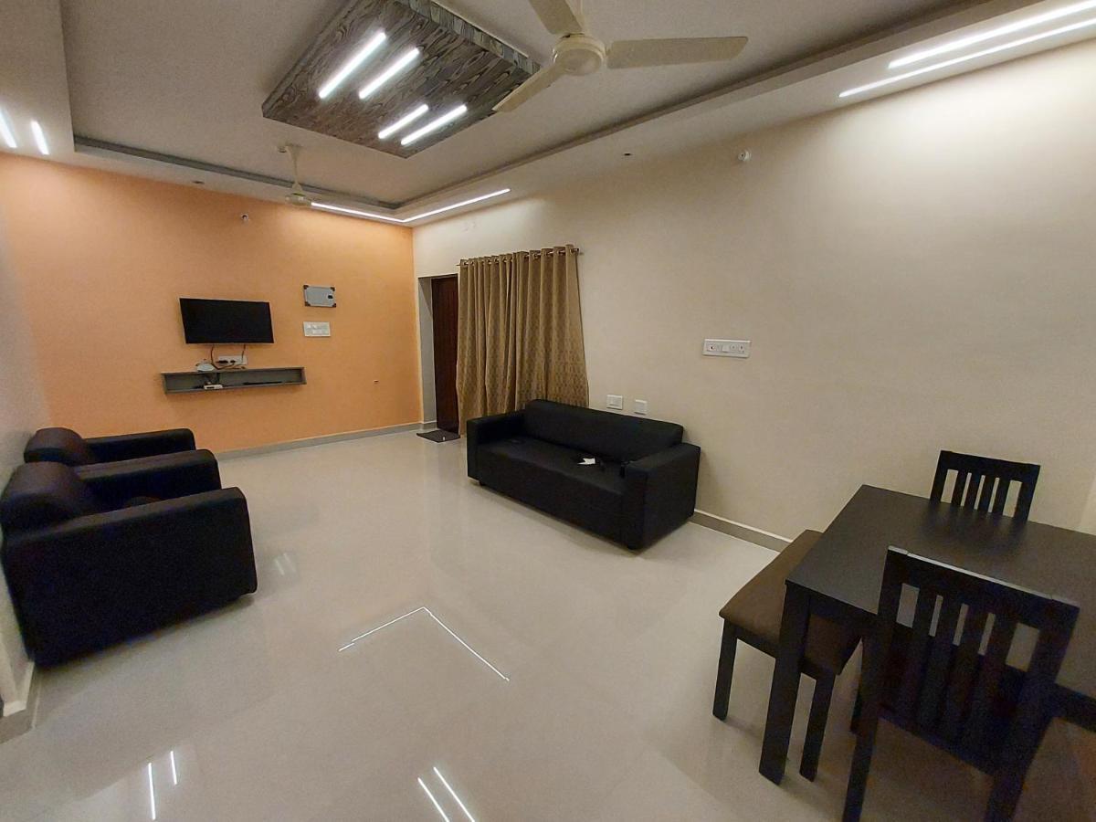 Srirangam Service Apartment Tiruchirappalli Zewnętrze zdjęcie