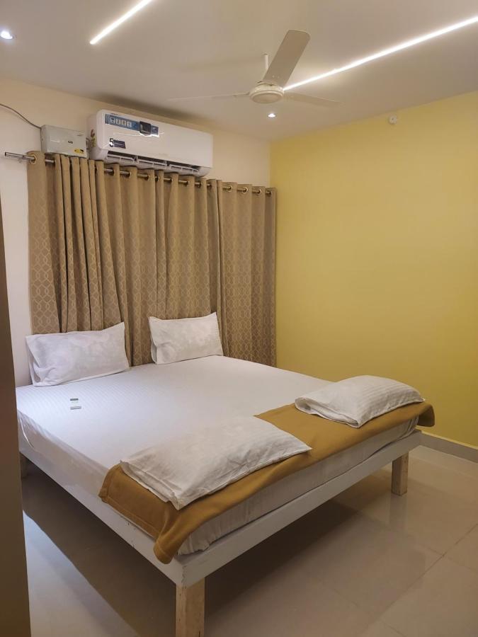 Srirangam Service Apartment Tiruchirappalli Zewnętrze zdjęcie