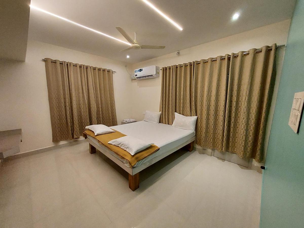 Srirangam Service Apartment Tiruchirappalli Zewnętrze zdjęcie