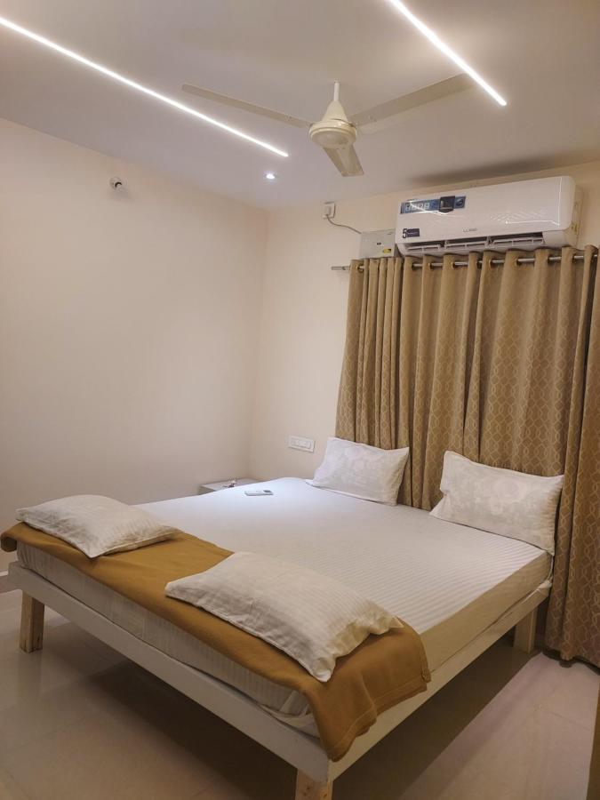 Srirangam Service Apartment Tiruchirappalli Zewnętrze zdjęcie