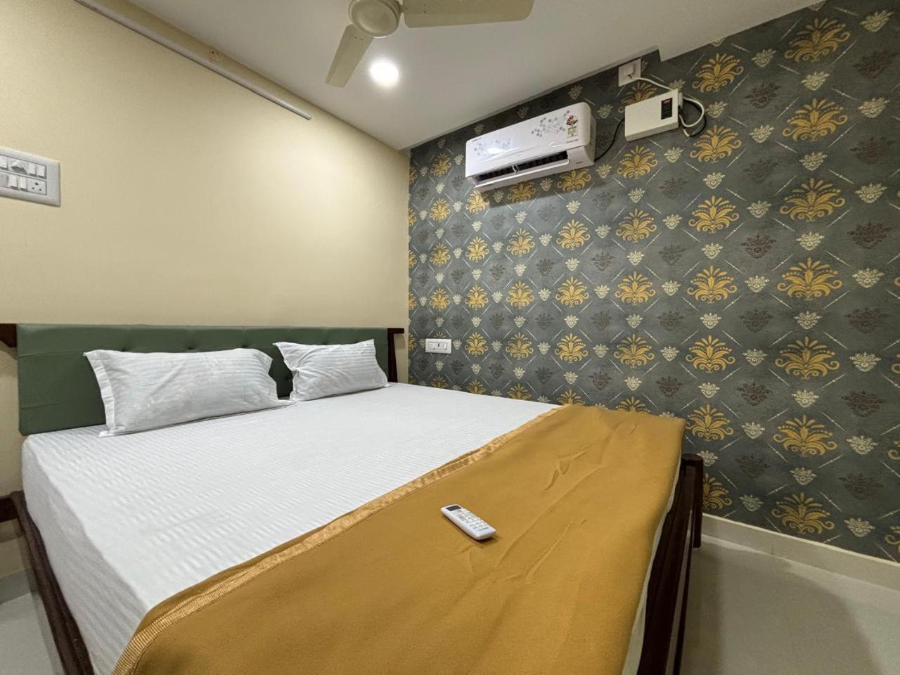 Srirangam Service Apartment Tiruchirappalli Zewnętrze zdjęcie